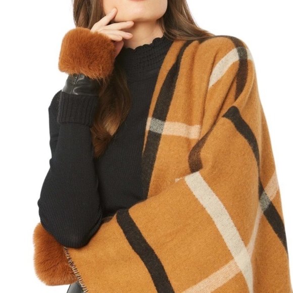 Jayley Faux Fur Fingerless Gloves Black Tan One Size NWT - Picture 1 of 1